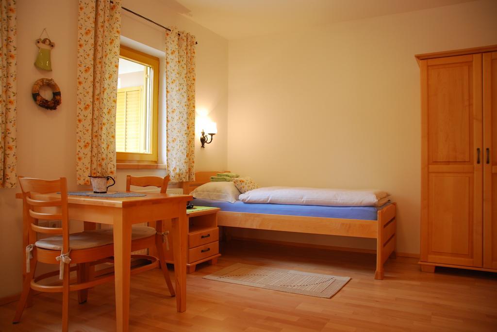 סלובן גראדץ Farm Stay Rotovnik - Plesnik מראה חיצוני תמונה